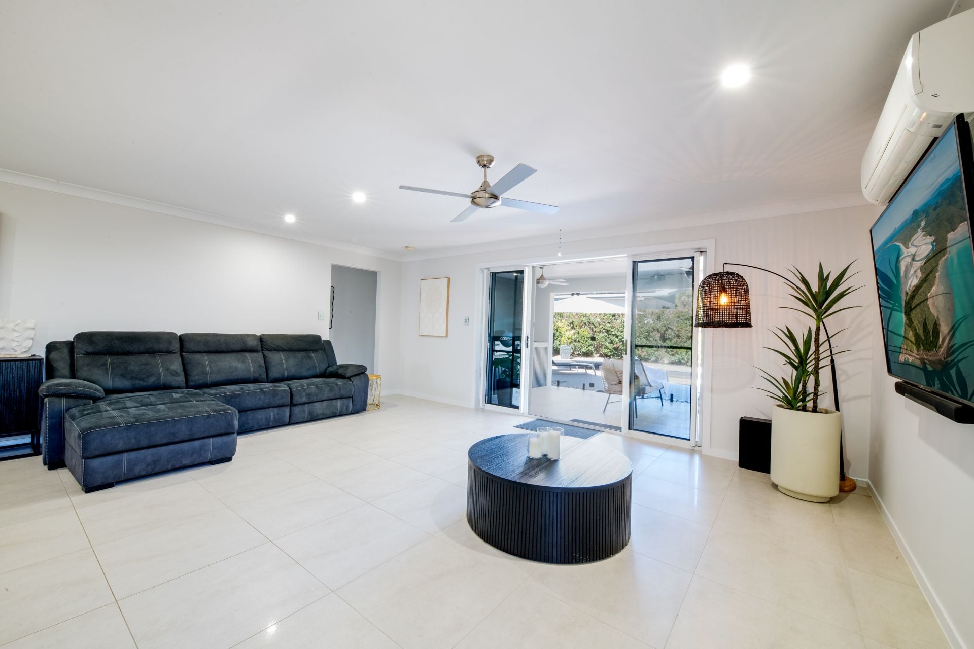 3 Corrimandle Grove Cannonvale QLD, Cannonvale - Thumbnail 6