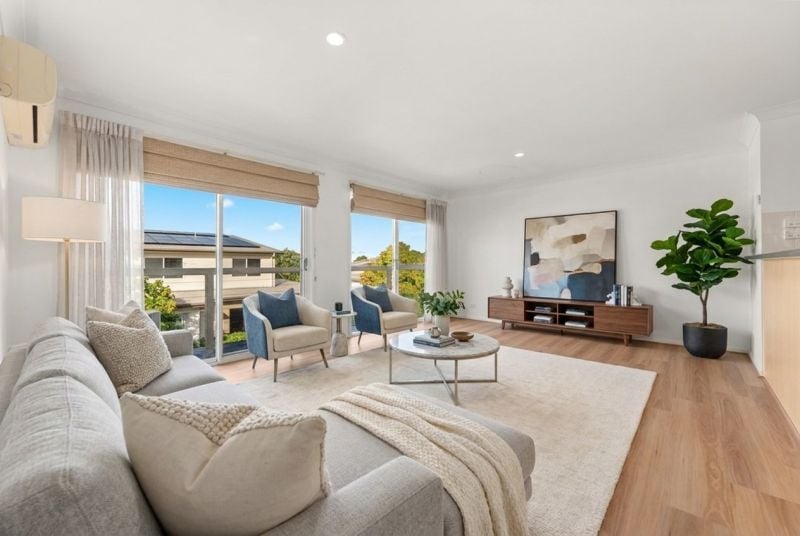 49/1 Grange Boulevard, Upper Coomera - Thumbnail 2