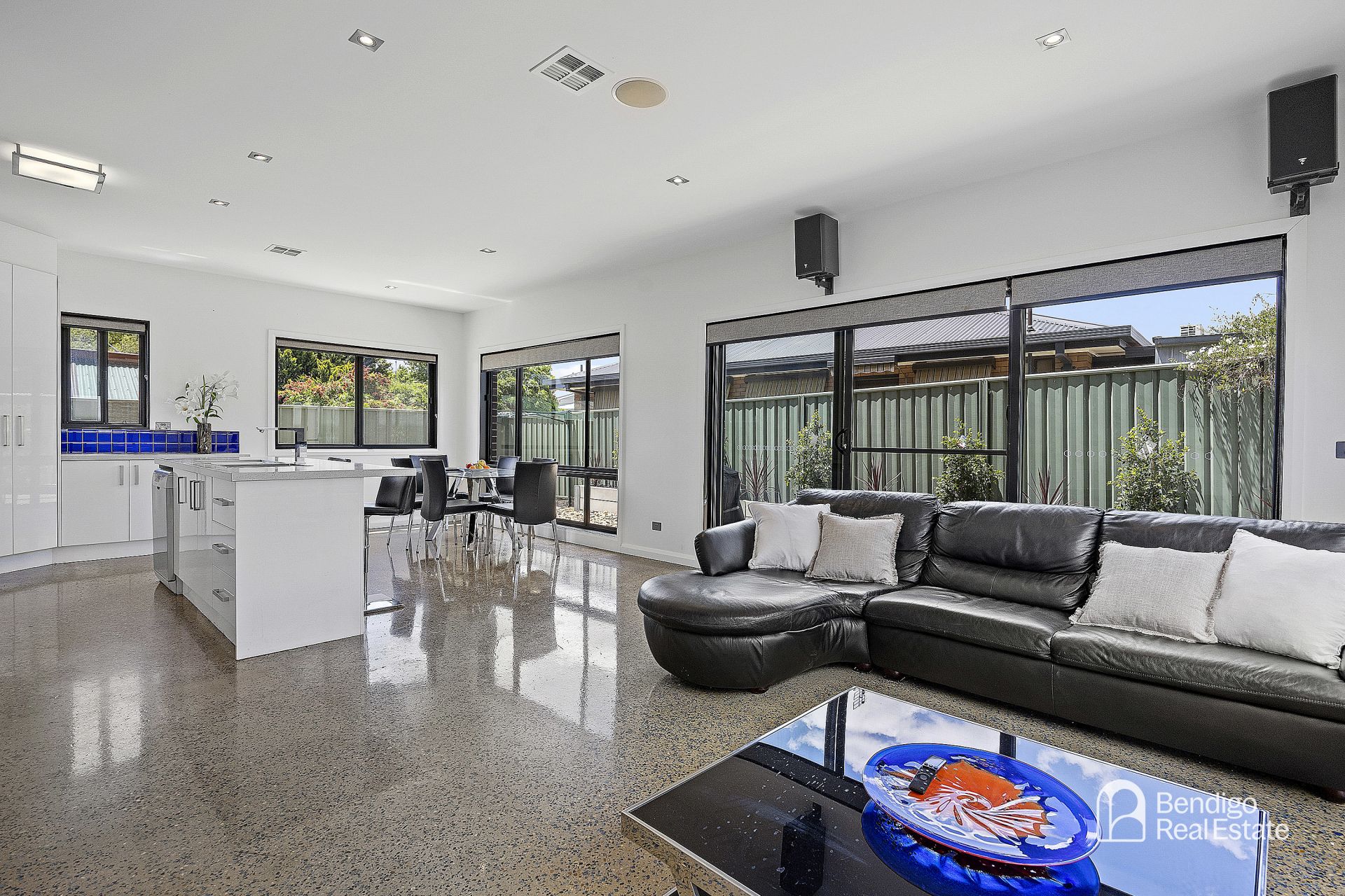 2/23A Nish Street Flora Hill VIC, Hill - Thumbnail 5