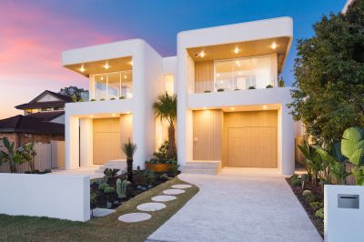 ARCHITECTURAL EXCELLENCE & LUXURY LIVING