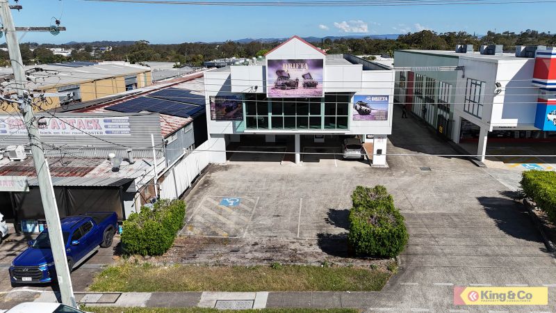 Rare Moss St Vacancy!