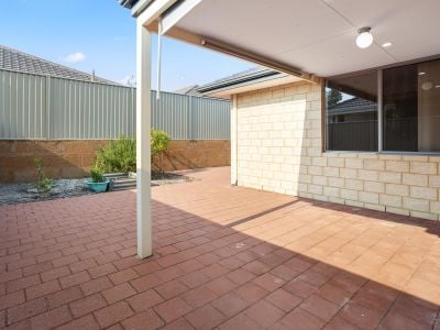 16 Litchfield Circle, Wandi