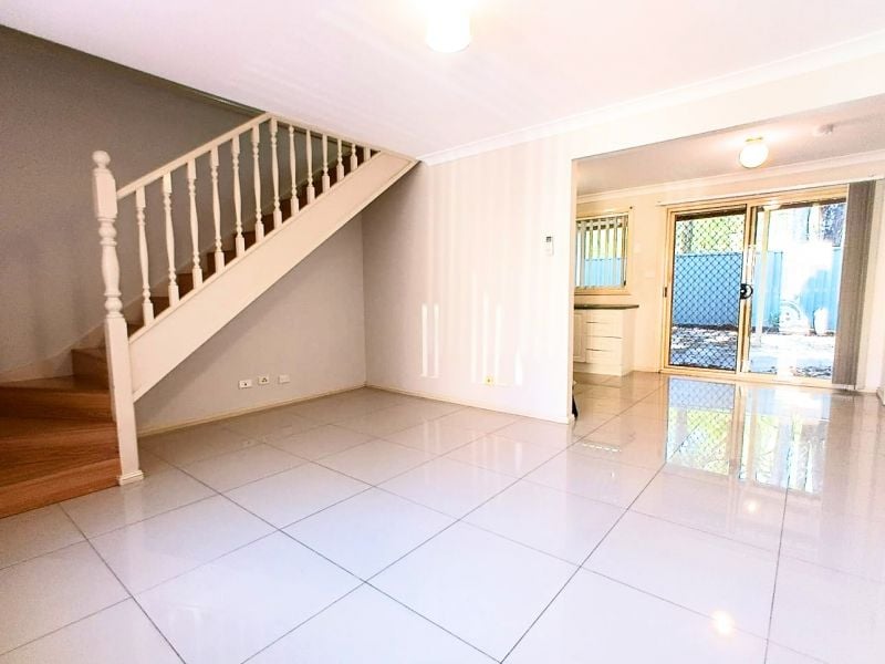 8/2 Charlotte Road, Rooty Hill