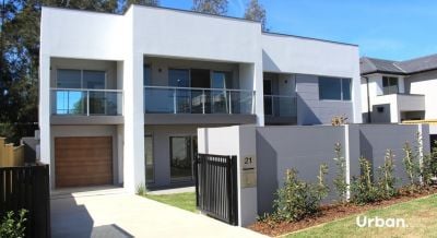 Moorebank 21 Hennessy Avenue