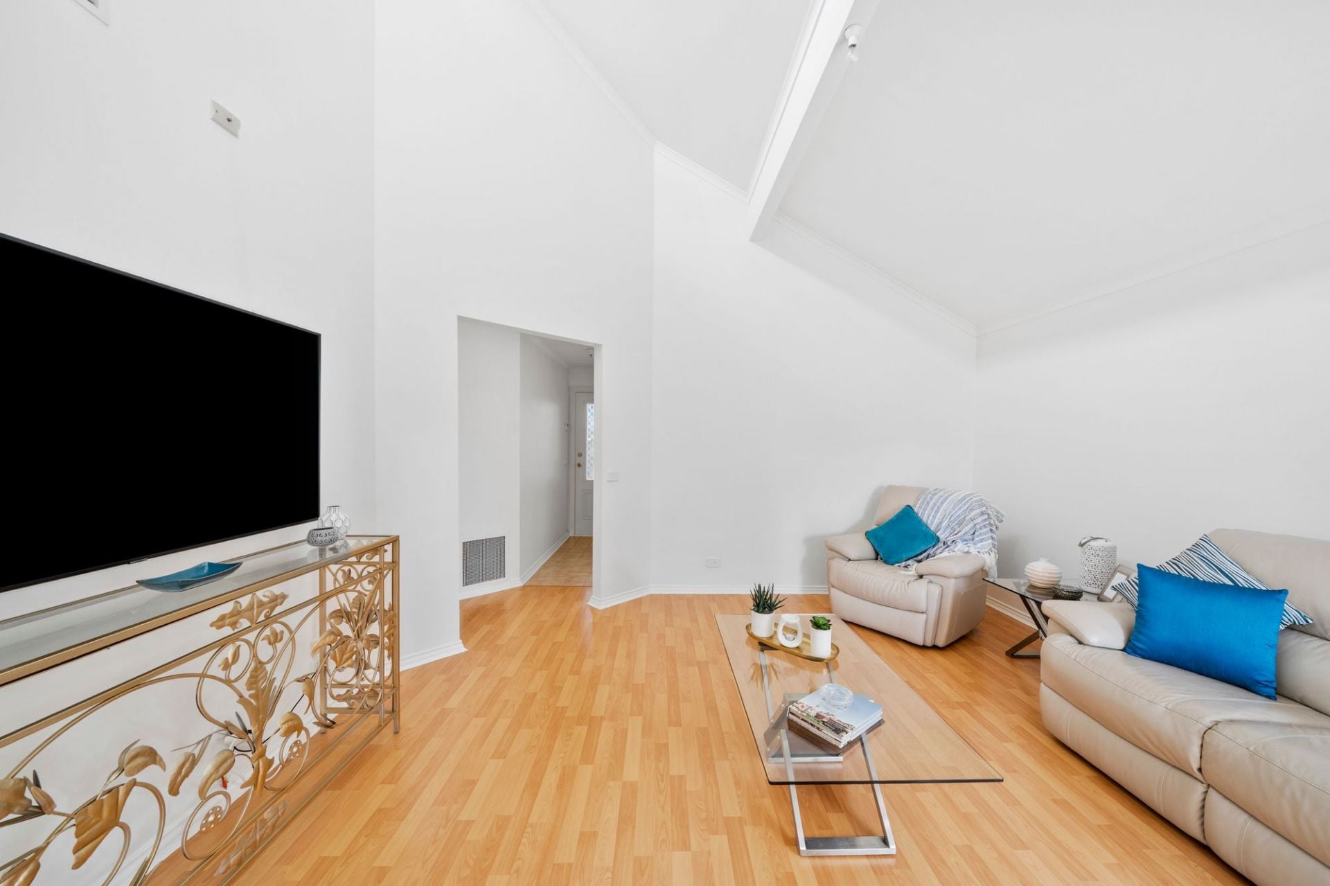 Freestanding, Low-Maintenance Living in a Prime Court Location
