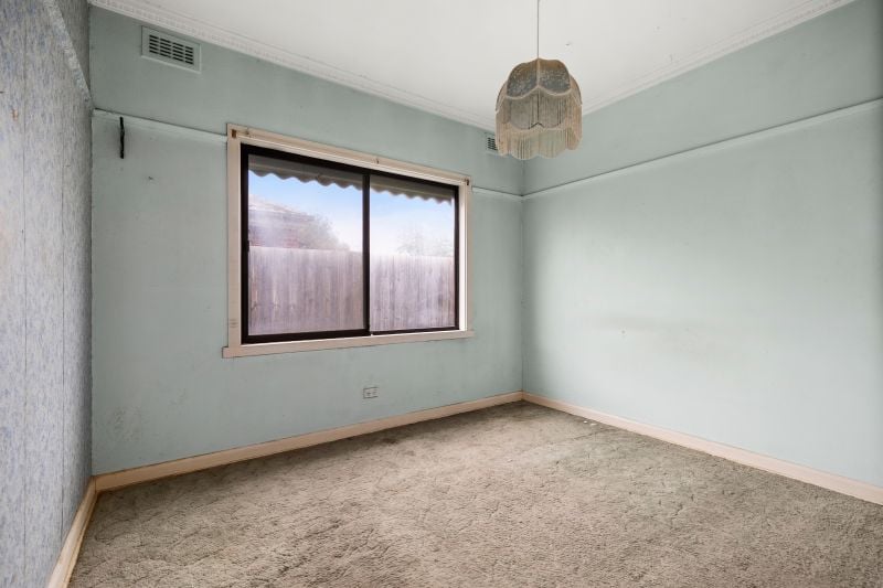 169 Cheddar Road, Reservoir