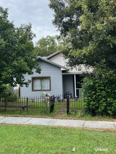 Riverstone, 33 Robinson Street