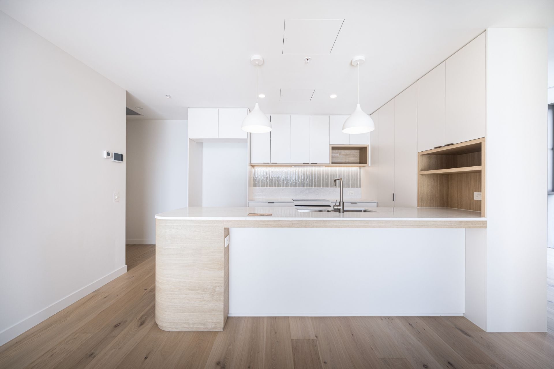 Brand New Spacious Designer Apartment in the Heart of Robina