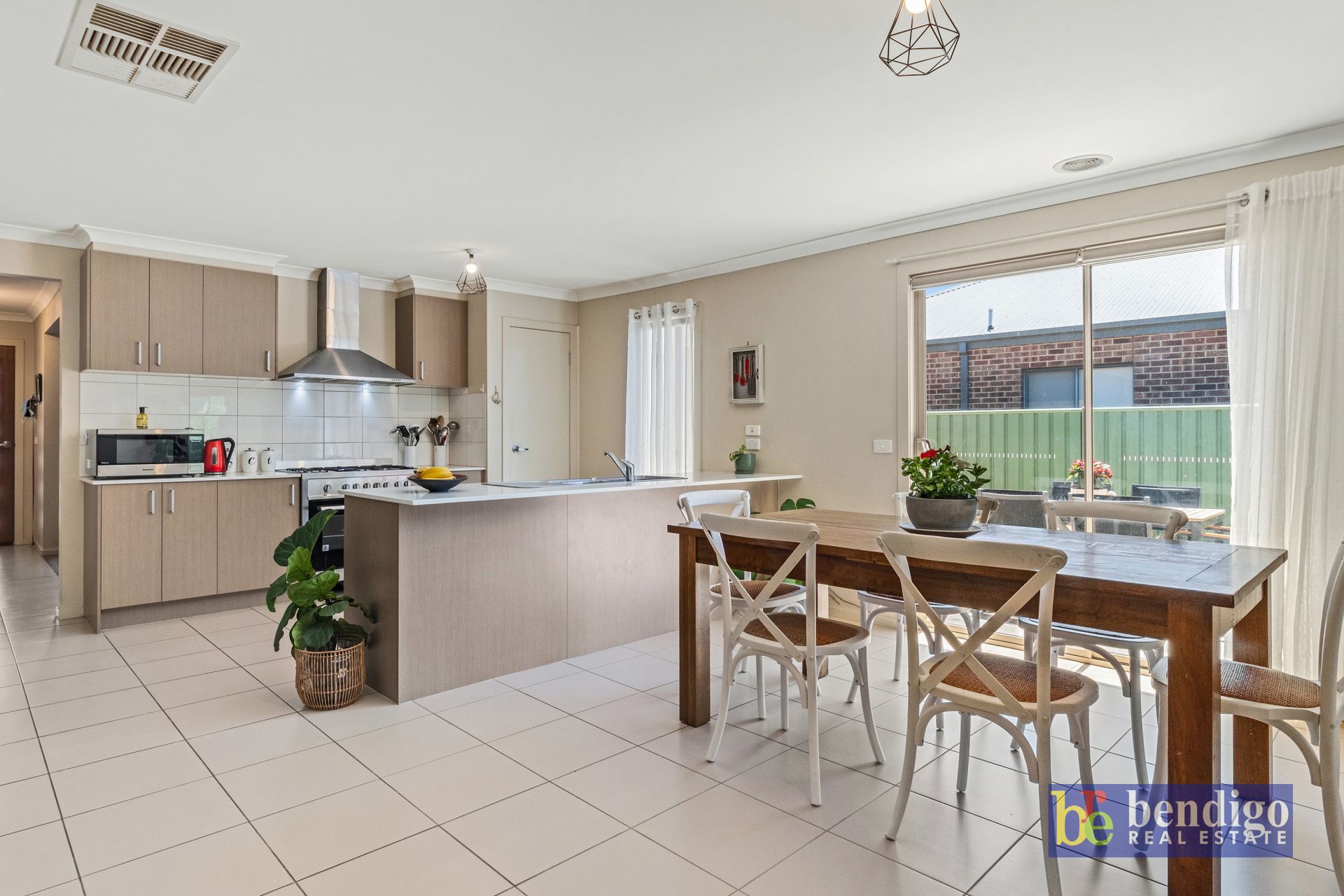 2 Triplett Avenue Ascot VIC, Ascot - Thumbnail 4