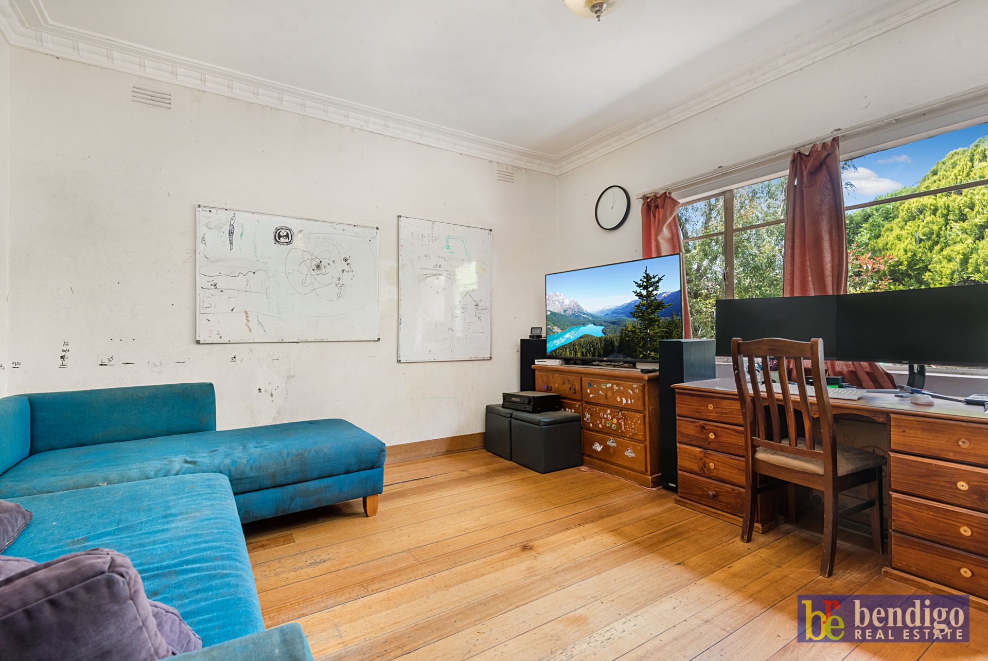 12 Margaret Crescent Flora Hill VIC, Hill - Thumbnail 2