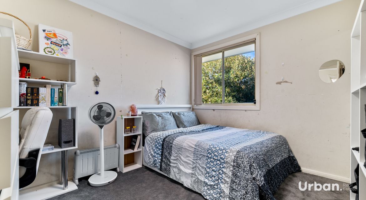 Casula 60 Roth Street