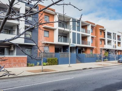 13/2 Stockton Bend, Cockburn Central