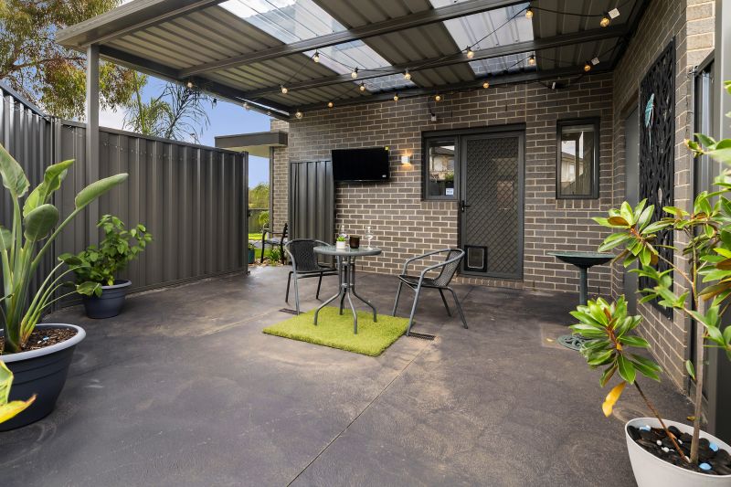 19 Lydgate Terrace, Epping