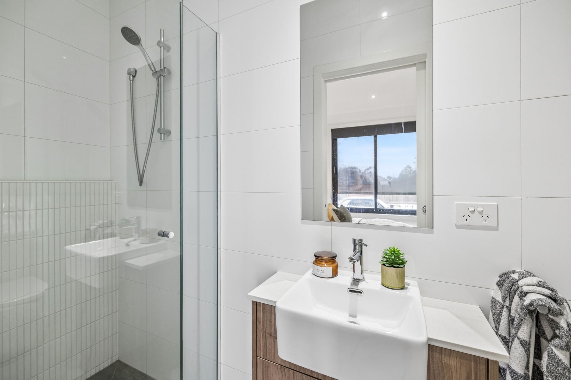 Low-Maintenance Luxury In A Prized Reservoir Location