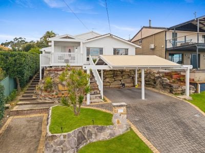 Bateau Bay 26 Kipling Drive