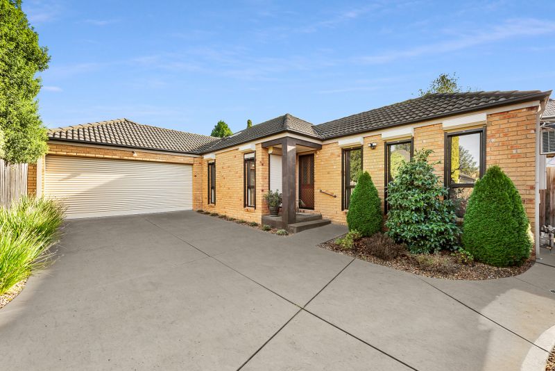 2/24 Gravlier Way, South Morang