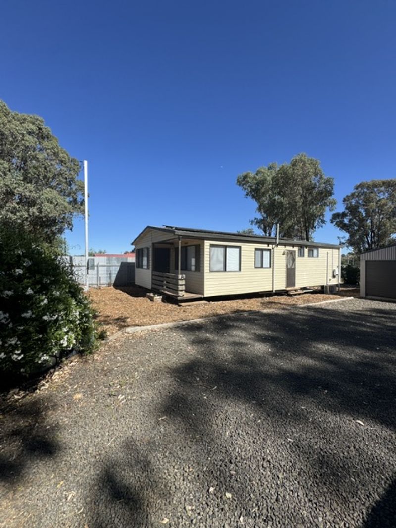 46 Belmore Street, WOODSTOCK, Woodstock - Thumbnail 5