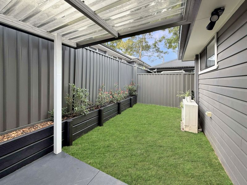 Spacious & Low-Maintenance Living in Peaceful The Oaks