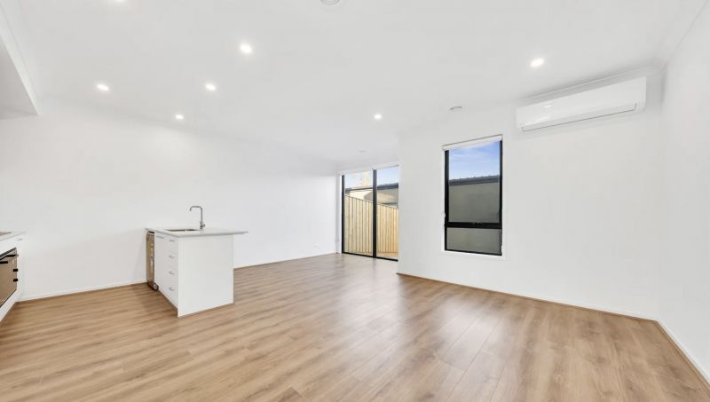 12 Growling Crescent, Wollert