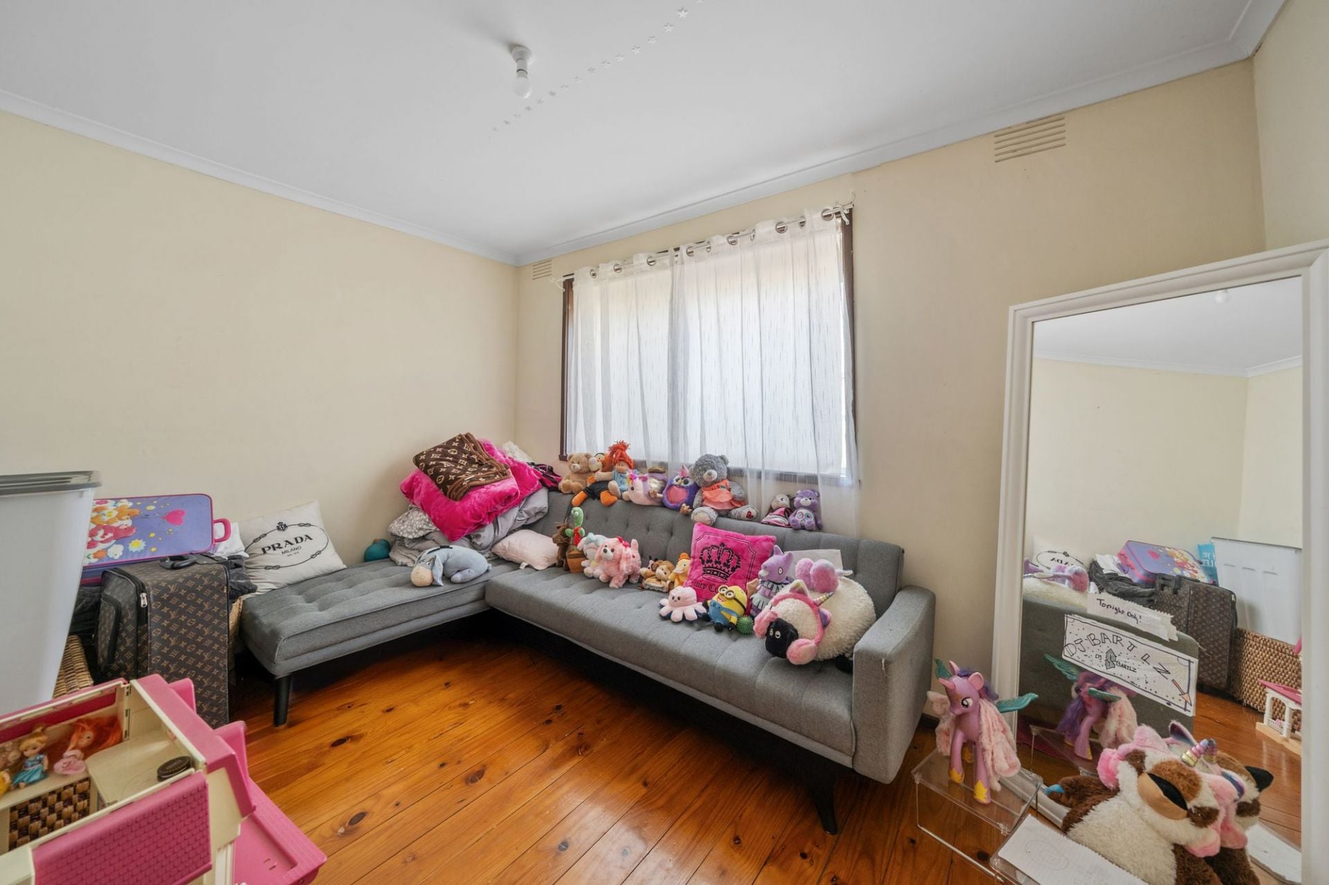 OPTIONS  APLENTY (With Approved Permit For 2 Townhouses)