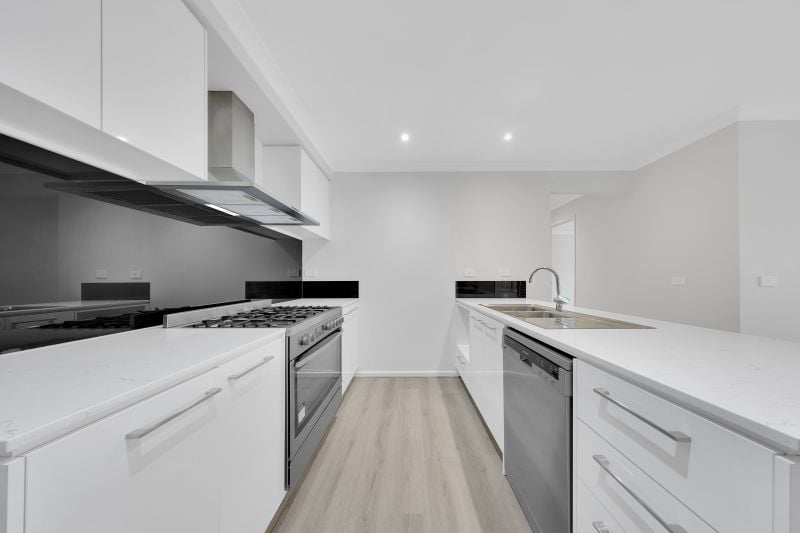 1 Rowena Way, Mickleham