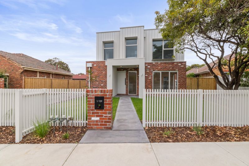 1/109 Cuthbert Road, Reservoir