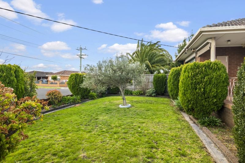 23 Deakin Avenue, Lalor