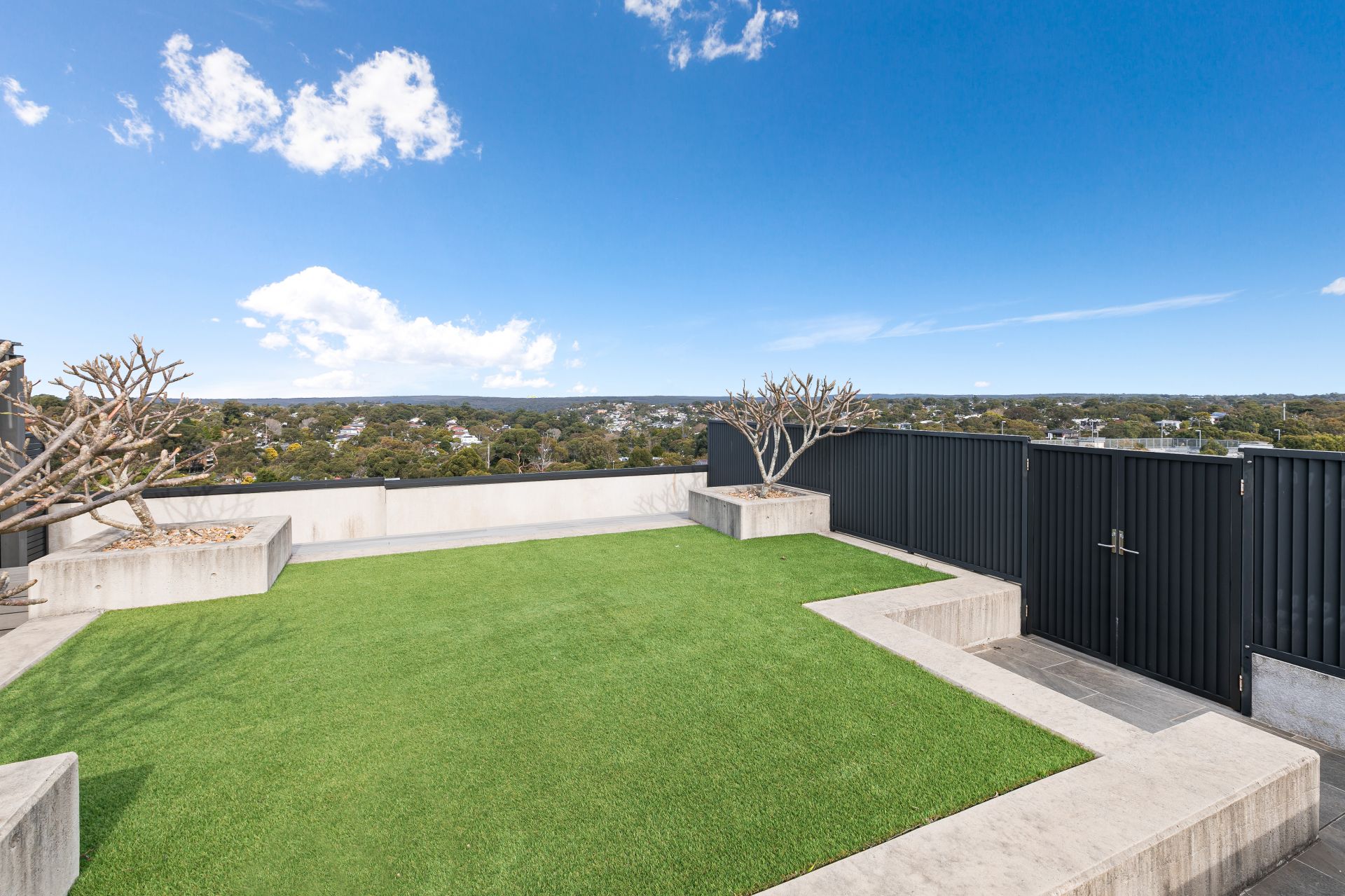 202/11 Hinkler Avenue, Caringbah, Caringbah - Image 1