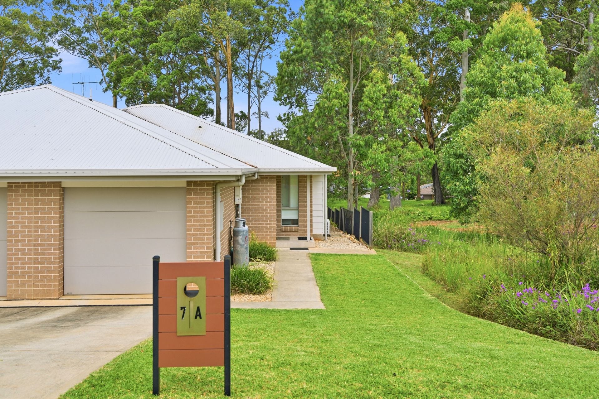 7 & 7a Paris Lane, Port Macquarie, Port Macquarie - Thumbnail 2