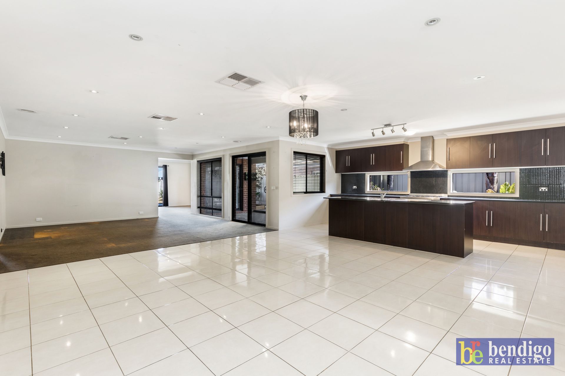 54 Garden Drive Epsom VIC, Epsom - Thumbnail 4