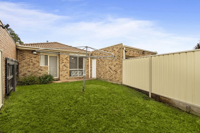 10 Marsden Walk, Roxburgh Park