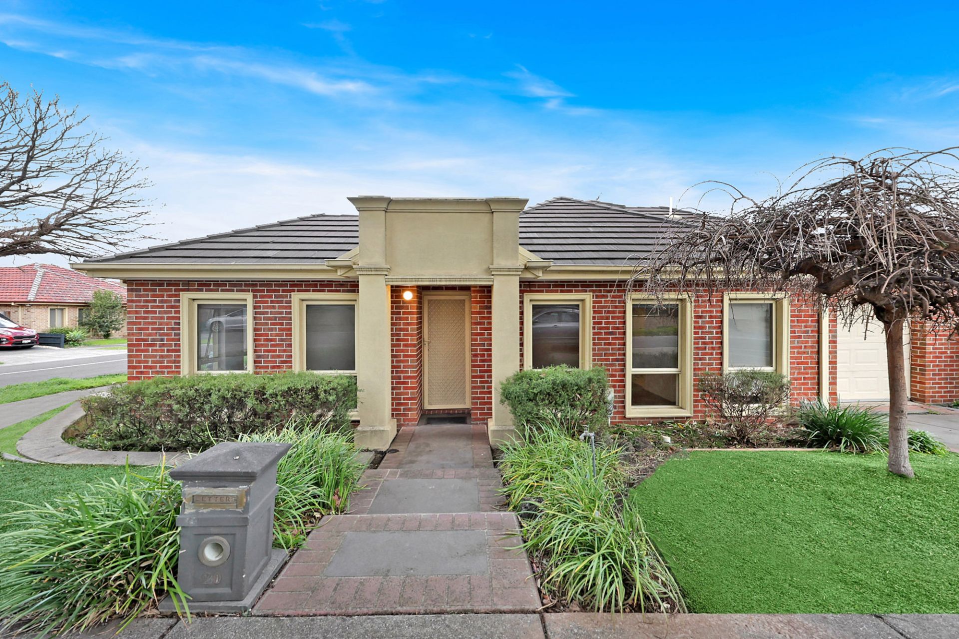Stylish Modern Living in Prime Location!