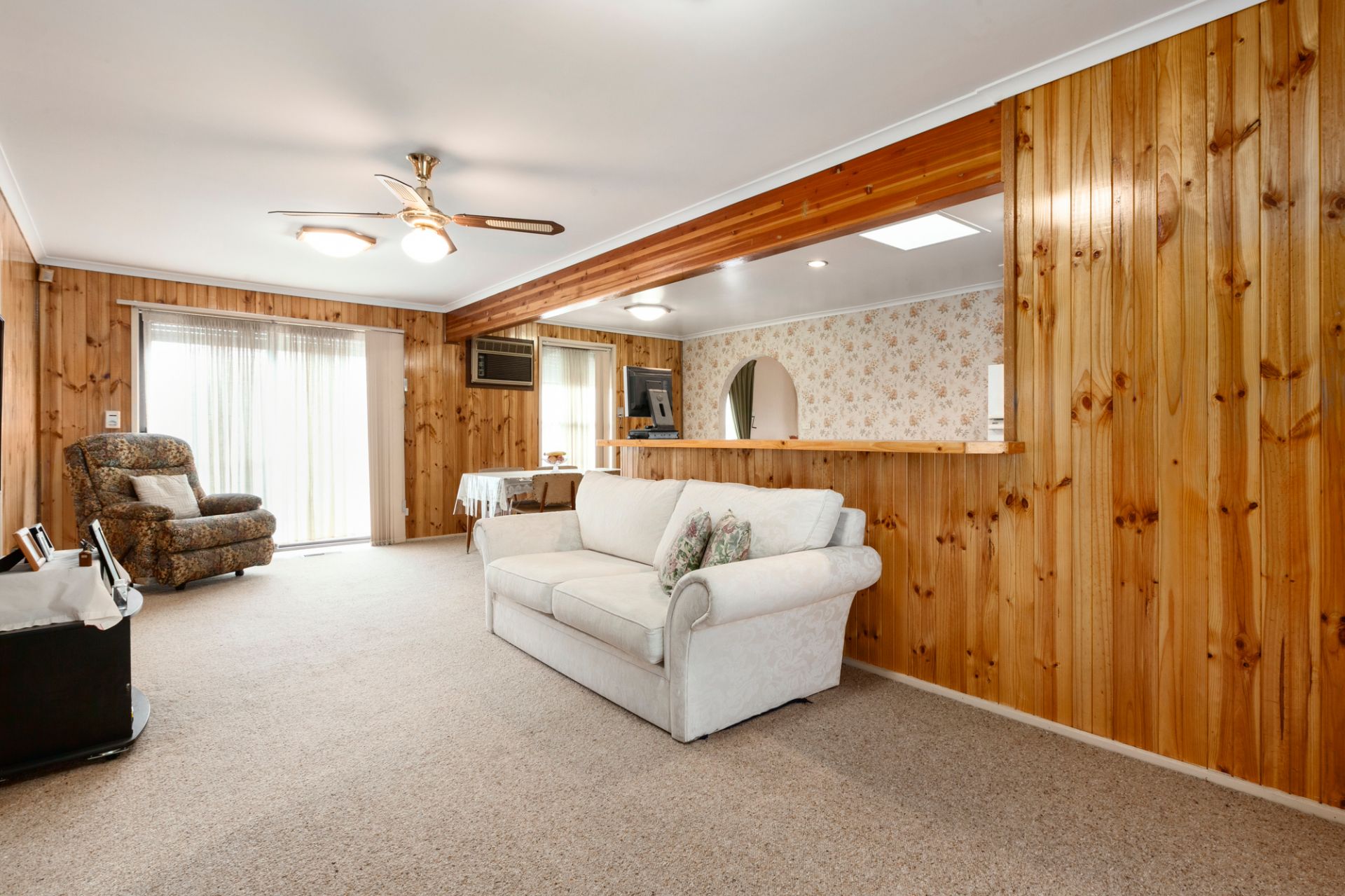 5 Bedrooms - Great Value here .....