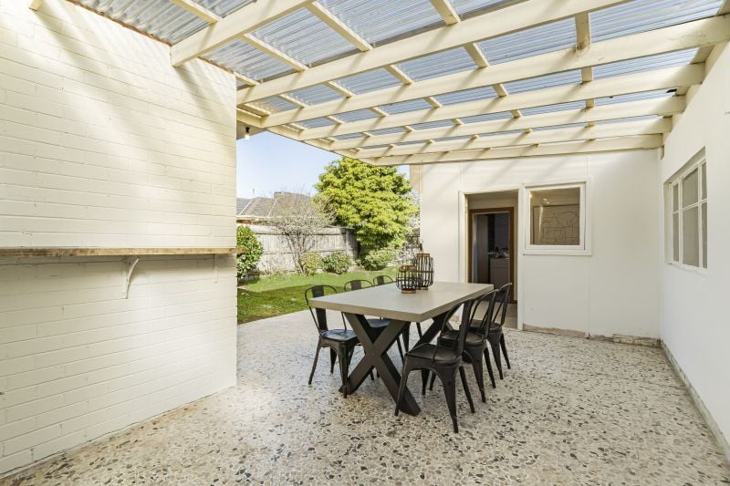 33 Central Avenue, Thomastown