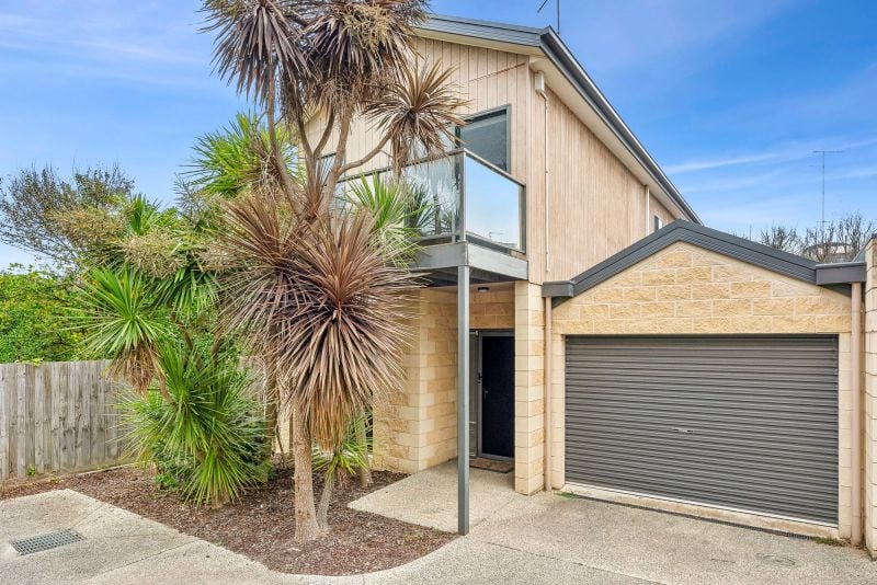 2/73 Orton Street, Ocean Grove VIC 3226