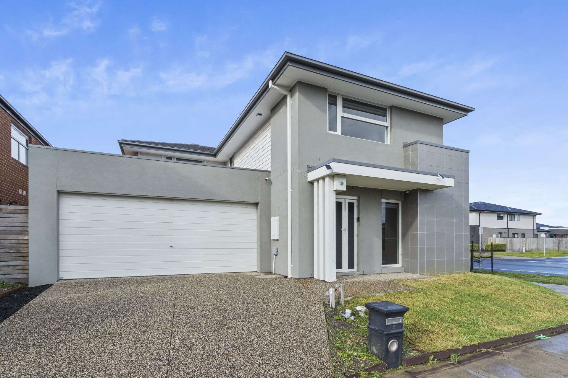 Stylish & Spacious Living in Prime Greenvale Location