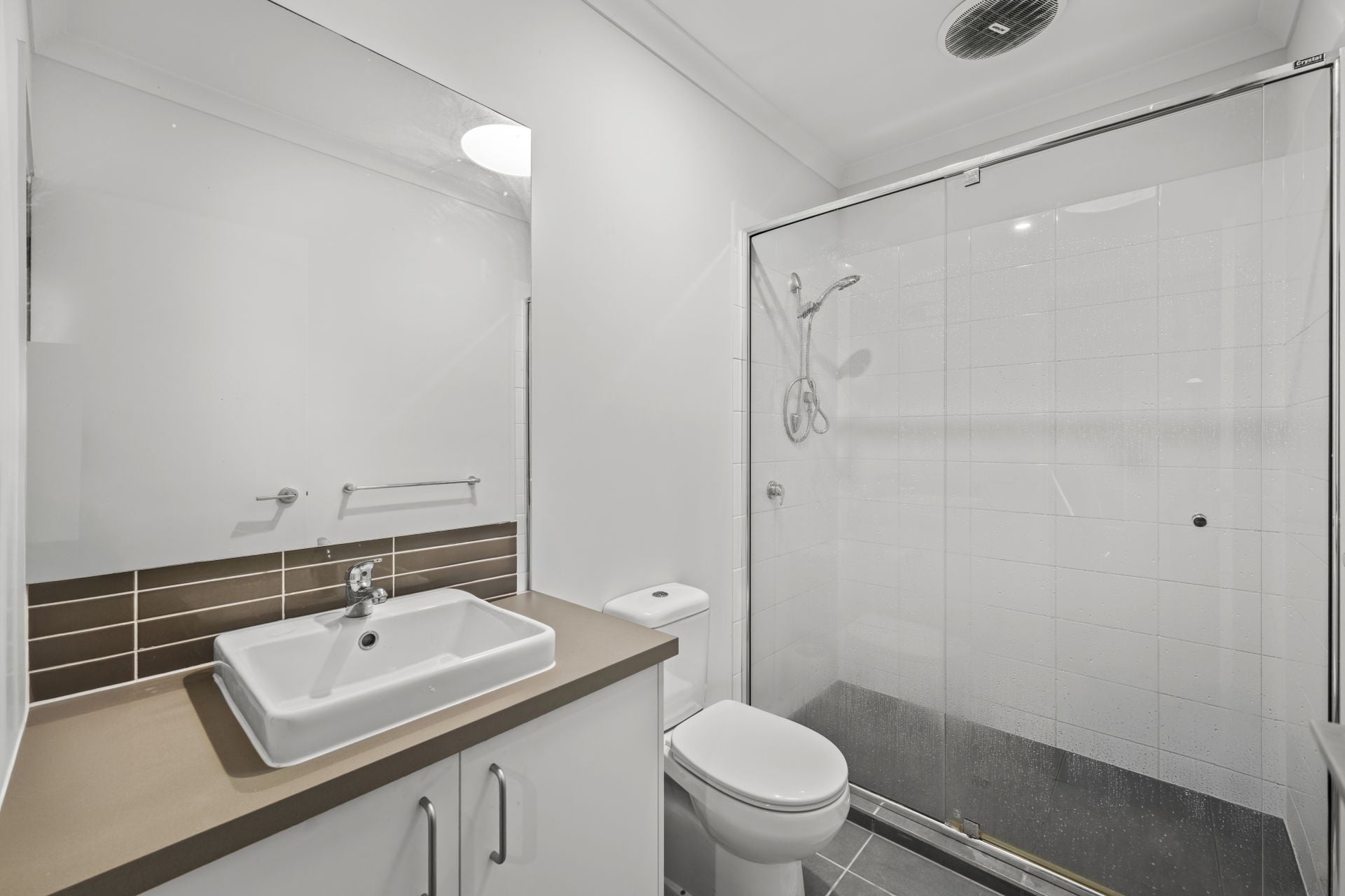 Space & Comfort in a Prized convenient Pocket