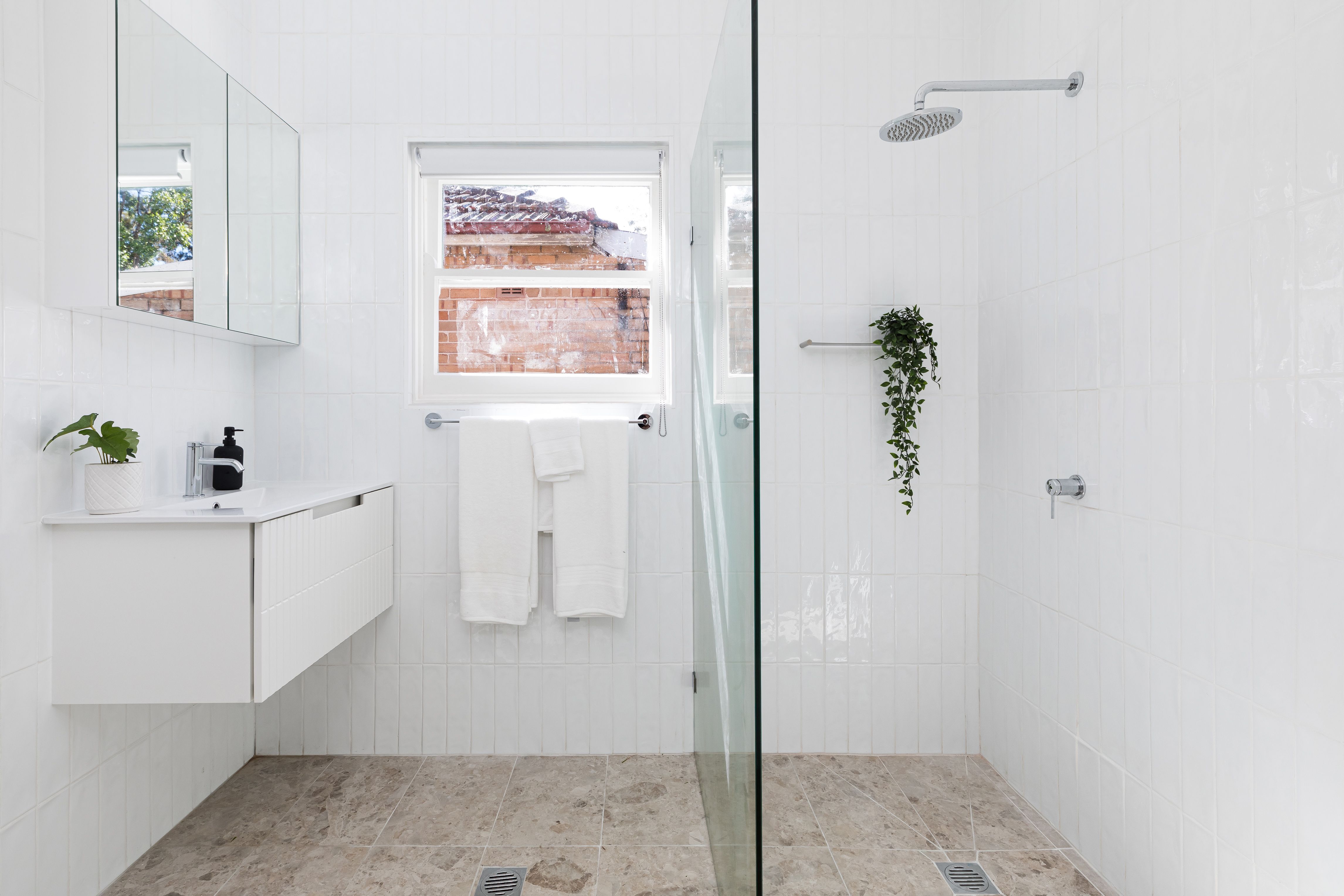 6 Bembridge Street CARLTON 2218