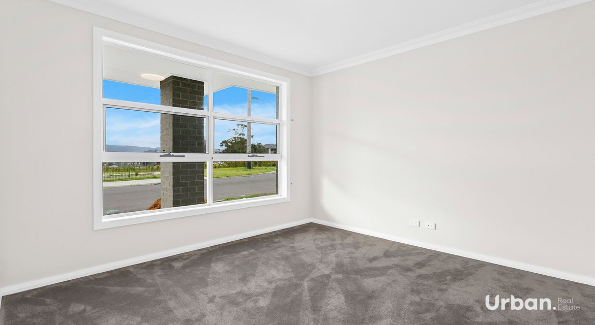 Tullimbar 8 Bemboka Street