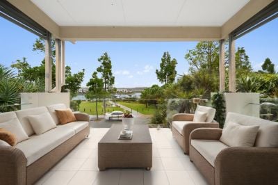 Stylish Living with Marina Views!!