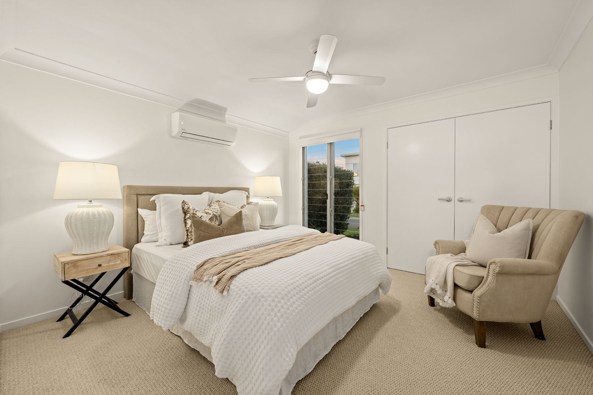 24 Azure Way, Hope Island QLD 4212, Hope Island - Thumbnail 8