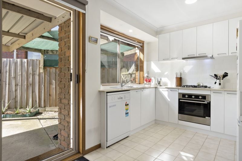 1/10 Brigden Court, Mill Park