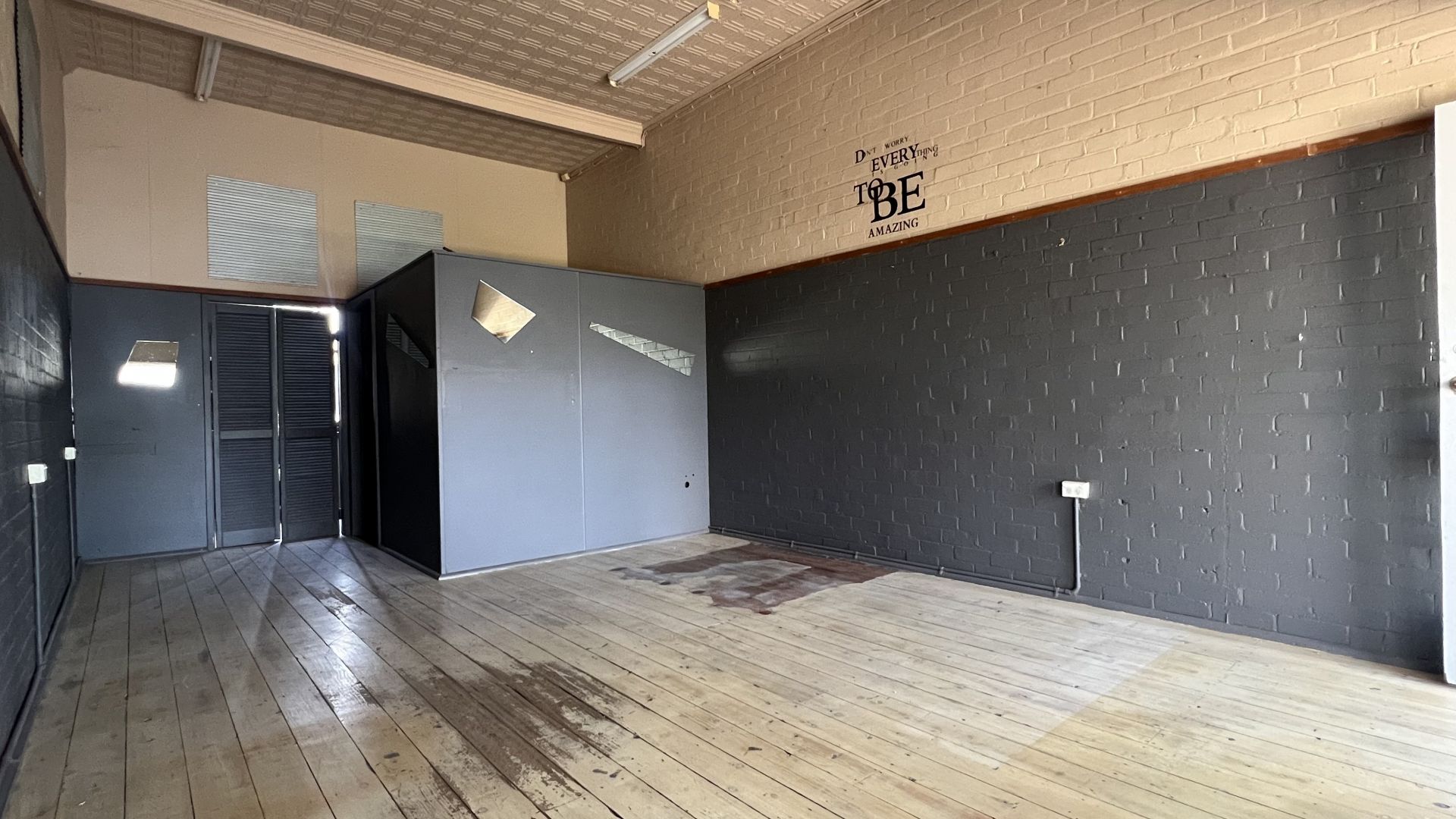 42 Neill Street, Harden NSW, Harden - Thumbnail 3