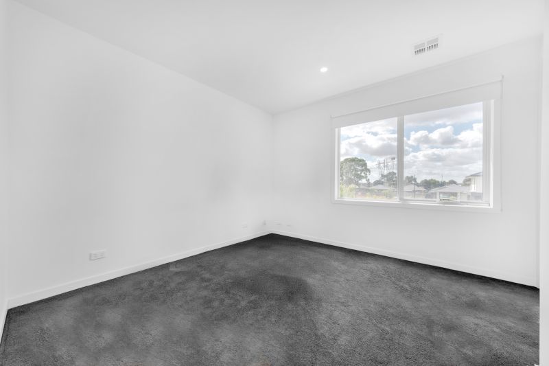10 Cowwarr Crescent, Wollert