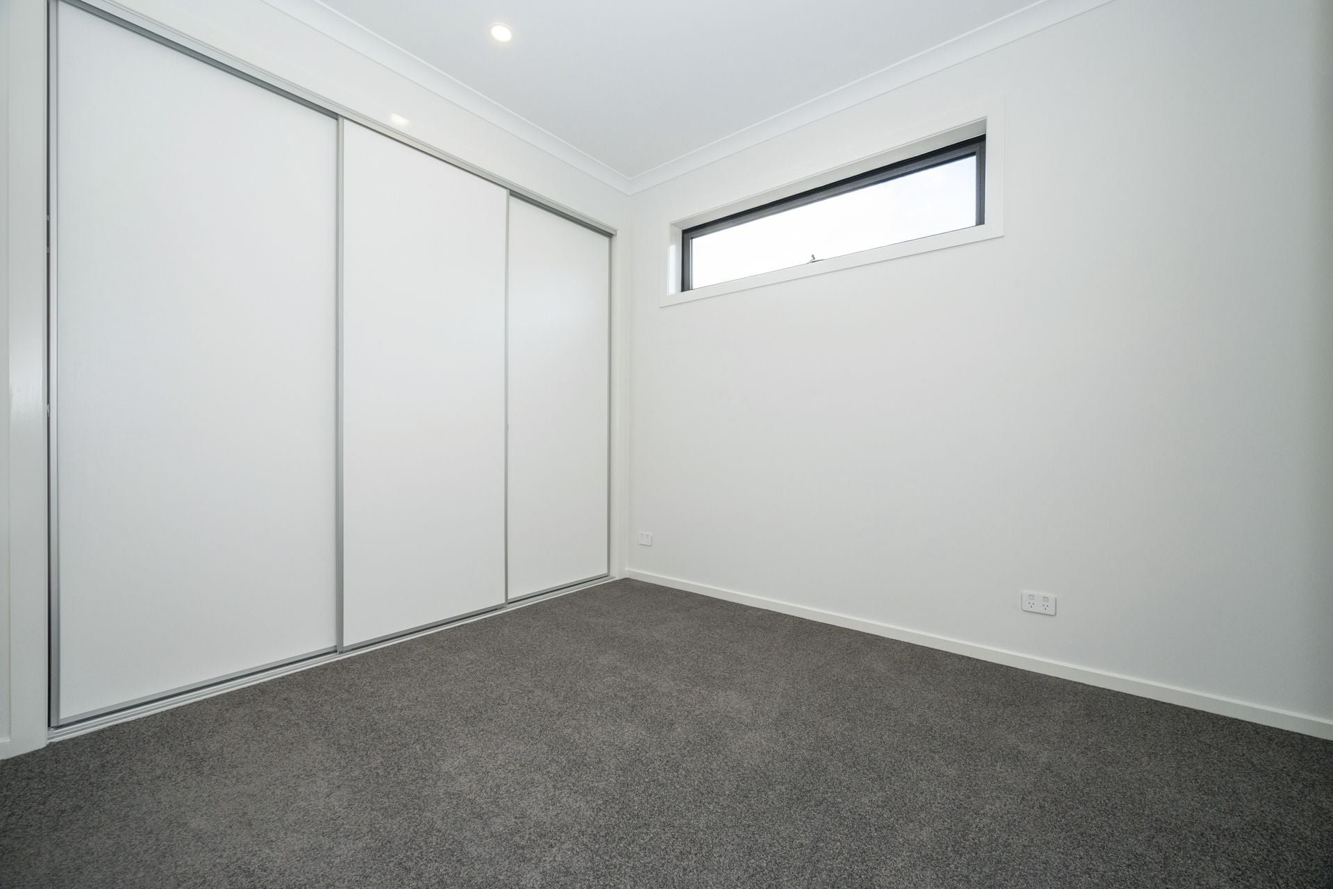 CONTEMPORARY COMFORT MEETS CONVENIENCE