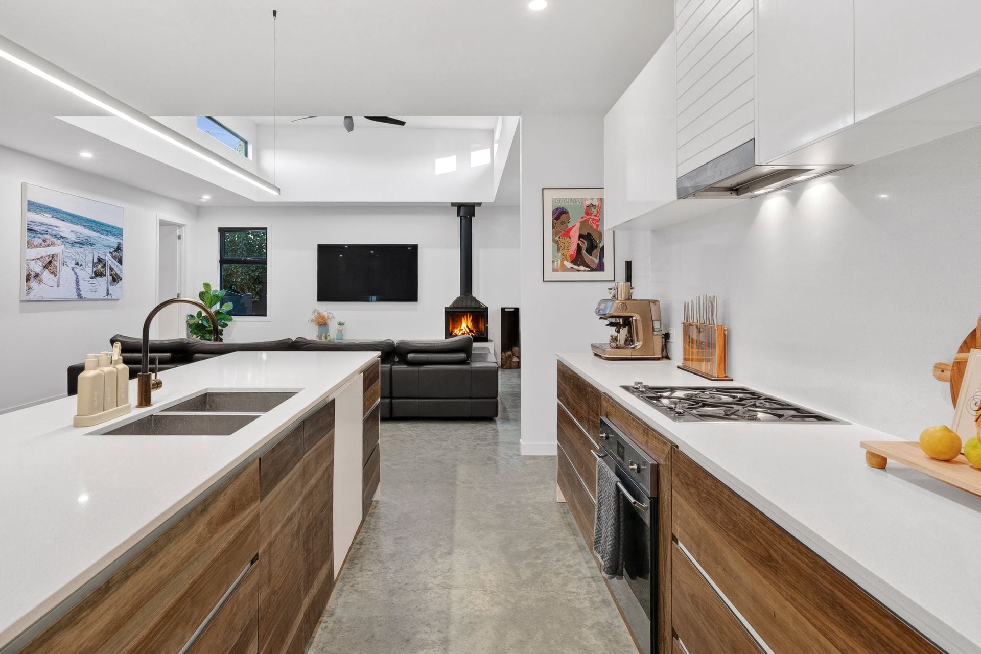 6 La Bella Street Ocean Grove VIC, Ocean Grove - Thumbnail 3