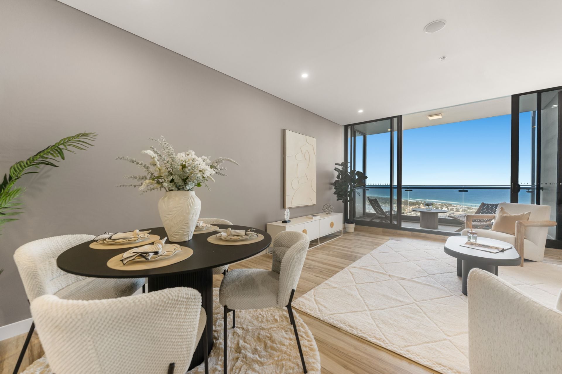 3412/2 Como Crescent, Southport - Thumbnail 8