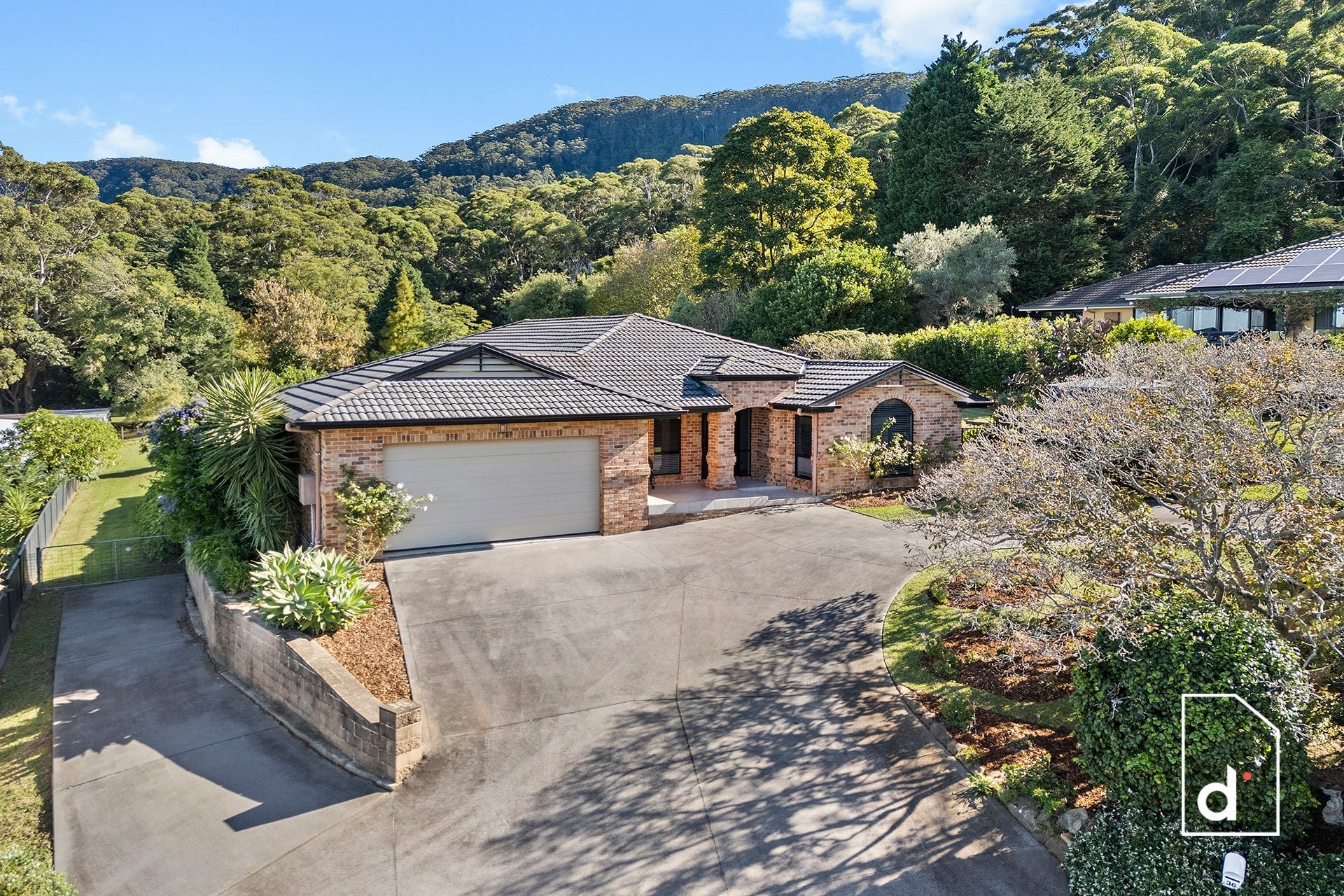 36 Princes Highway, Thirroul NSW