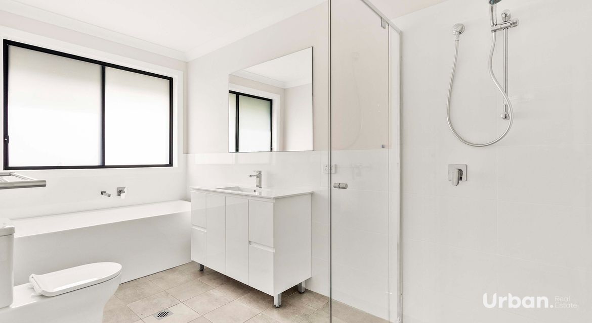 Tullimbar 8 Bemboka Street