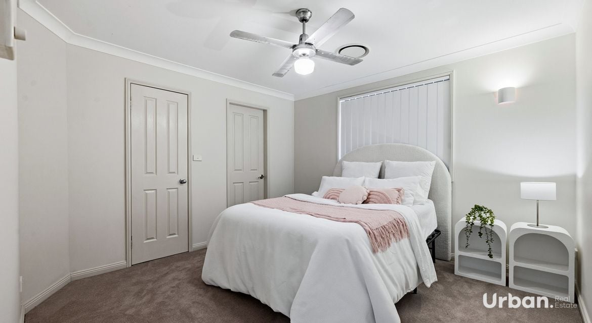 Casula 41 Roth Street